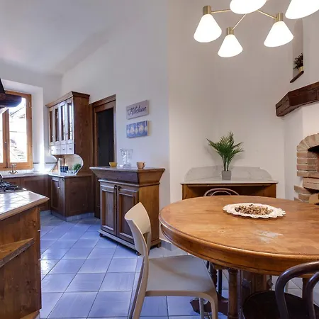 Pisana By Mamo Floransa